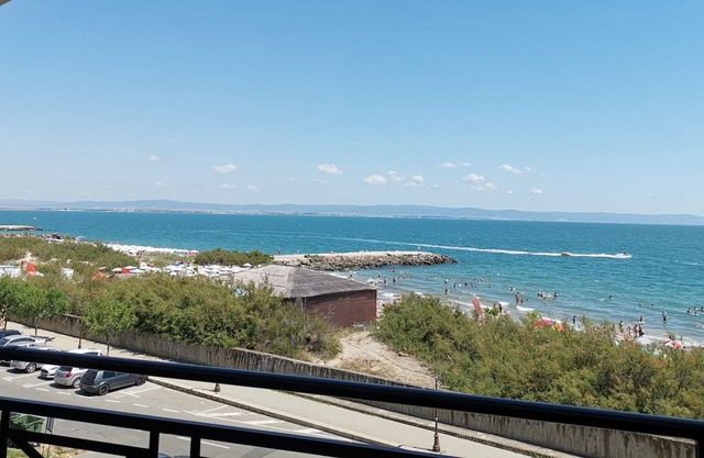 Vacation apartment right on the beach