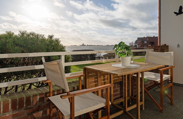 Vacation apartment/apartment for 3 guests with 40m² in Fehmarn OT Lemkenhafen (294375)