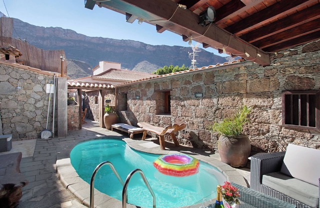 Vacation Home "Bentayga Sensation" with Mountain View, Private Pool & A/C