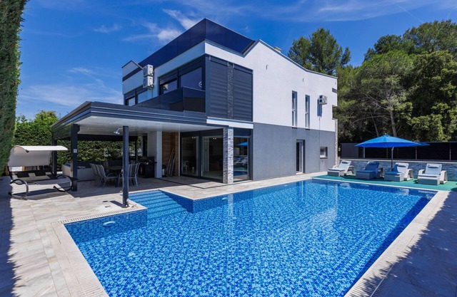 Vacation home Rial 1 by Interhome