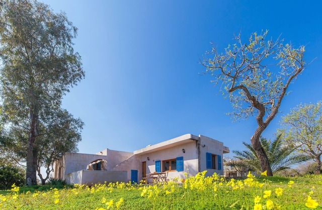 Vacation Home "Sa Casona" in a Rural Area and Near the Beach