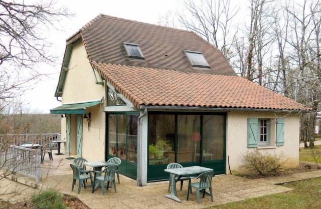 Vacation home Tranche (TRS100) in Terrasson - 4 persons, 2 bedrooms