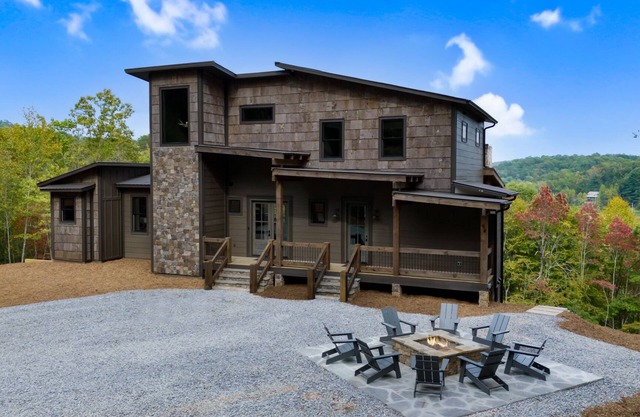 Vacay Chalet- Blue Ridge GA