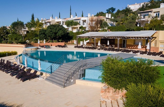 Vale da Ribeira 2BDR House W/Pool by LovelyStay