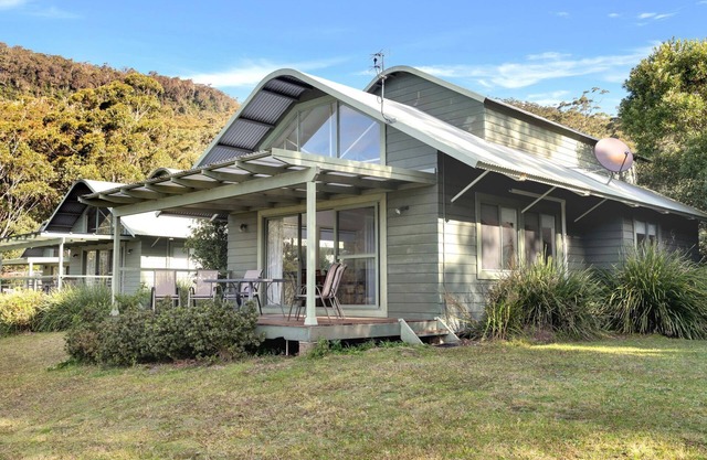 Valley Vista - Three bedroom villa located on golf course with amazing views!