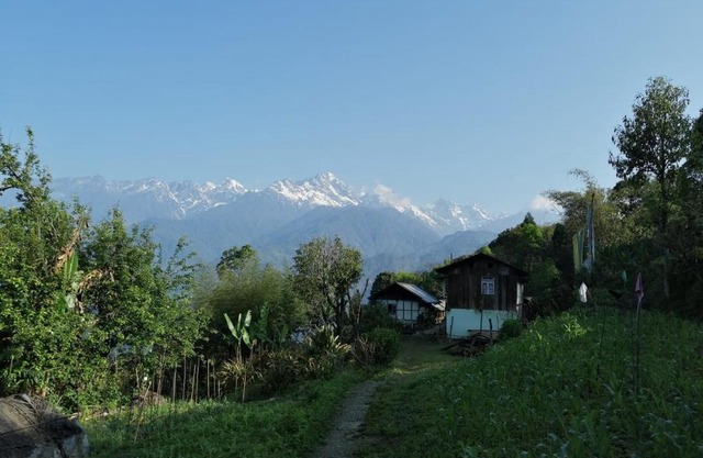 Vamoose Himalayan Viewpoint