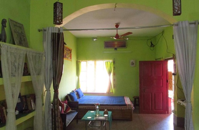 Vamoose Pubali Homestay Shantiniketan