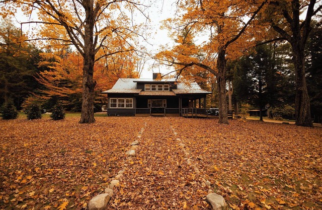 Vanderkamp NY – Grace Manor Luxe 9 Bedroom Lakeview Retreat Lodge on 850 Acres