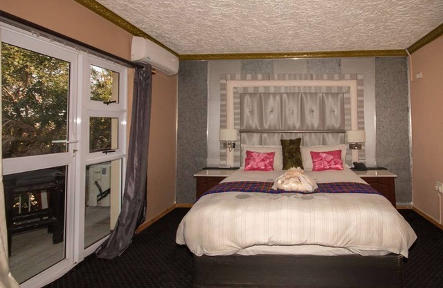 Vela Inn Unit 1, Algoa Park