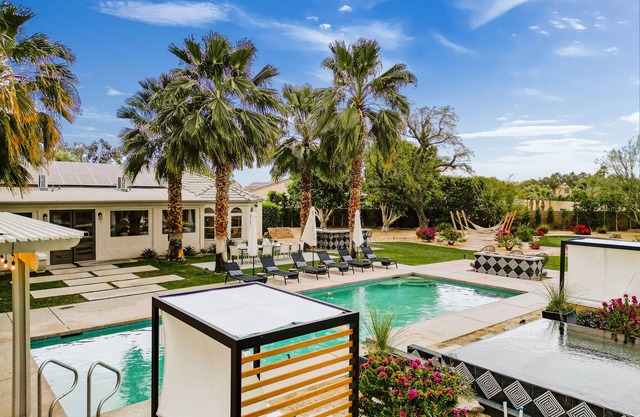 Verdent Luxury Villa - 11 bds - sleep 24- 14' infinity spa - pickle ball!