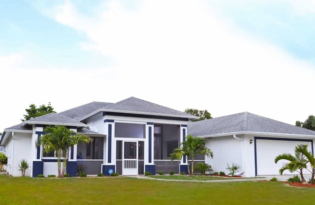 Vero Beach By Beach 8 Beds 2800 Sq Ft 11 Person Huge House Vaulted Ceilings