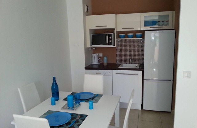 Very nice spacious and bright apartment T3 any comfort (terrace 25m2)