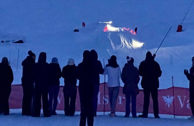 Very pleasant studio overlooking forest and mountains