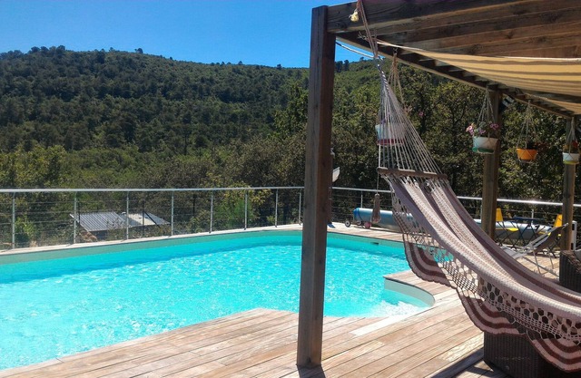 Very spacious wooden villa with private pool in the heart of green Provence