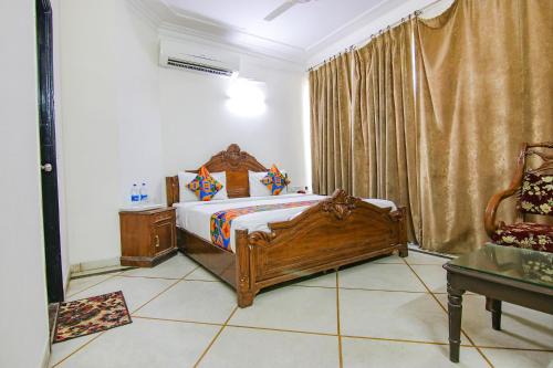 Via Singh Suite - DLF Phase 3, Gurugram