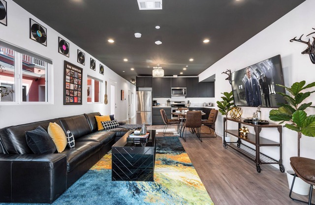 Vibey 2BDR in Prime Hollywood | Steps to Attractions | Rock n Roll by AvantStay