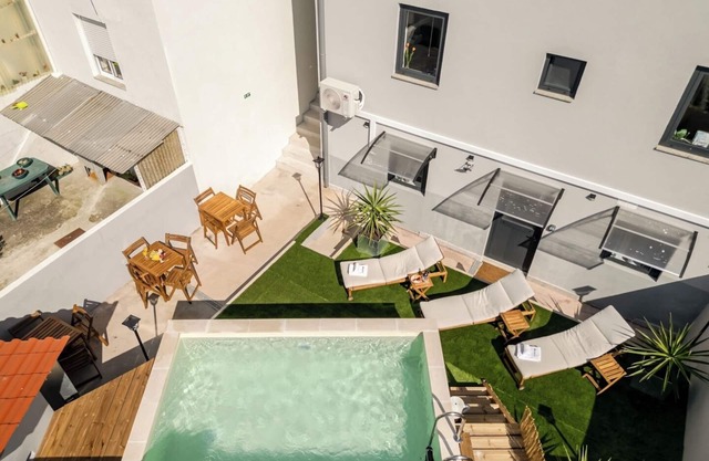 Vibrant Urban Flat by HostWise