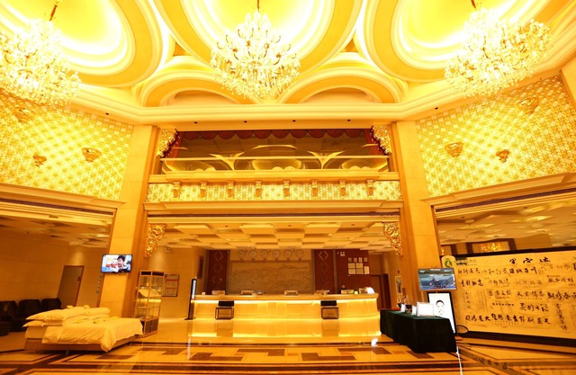 Victoria Hotels