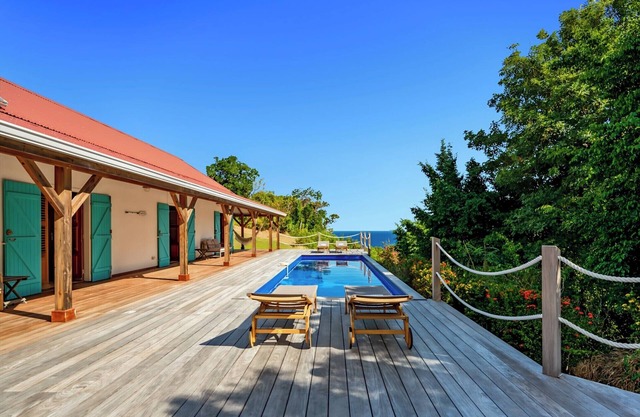 Villa Coccoloba 4 air-conditioned bedrooms and a beautiful sea view with pool