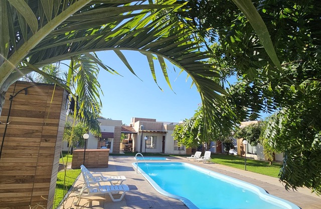 Vila Axé Flat1 Praia de Guaratiba, Prado/BA 1 bedroom, swimming pool, air, 50m from the beach.
