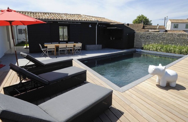VILLA AU CALME 7 CH 7 SDB PISCINE CHAUFFÉE PROMO DU 12 AU 26 juillet 2025
