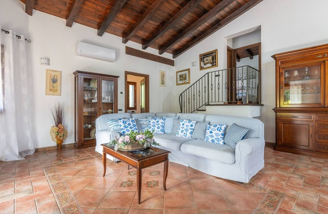 Villa "Rossu" with Mountain View, Private Garden, Wi-Fi & A/C