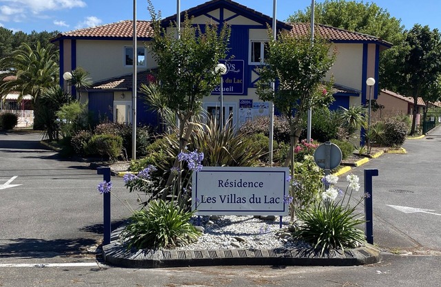VILLA, 6 PERS, HOLIDAY VILLAGE WITH SWIMMINGPOOL VIEUX BoUCAU