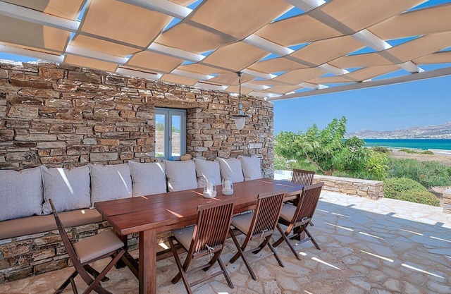 Villa 'Afroditi B' with Sea View, Wi-Fi and Air Conditioning