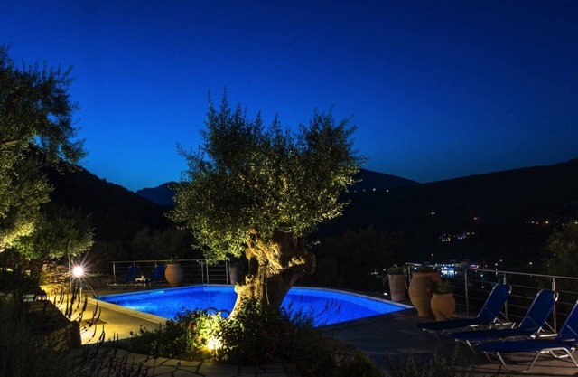 Villa Amantea4, luxury villas with panoramic views and private covered parking