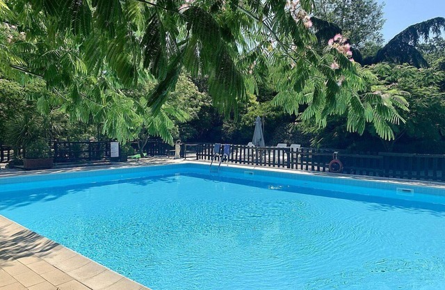 Villa Amarena N: A graceful studio apartment in the characteristic style of the Tuscan countryside, with Free WI-FI.