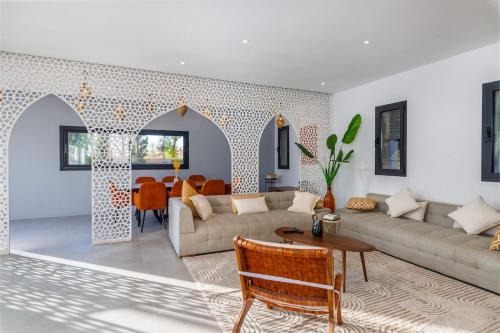 Villa Anzar Refined Oasis wChef and Emerald Hammam