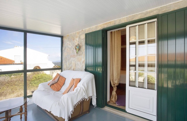 Villa Avó das Bolachas with Sea View, Garden, Terrace & Wi-Fi