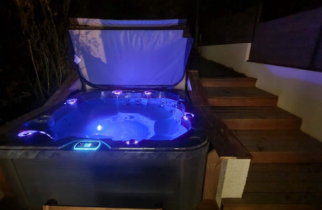 Villa Avec SPA - LA Paranthese DU Serf