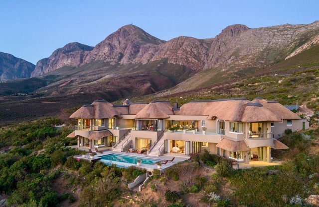 Villa Bizweni - Four Bedroom House, Sleeps 8