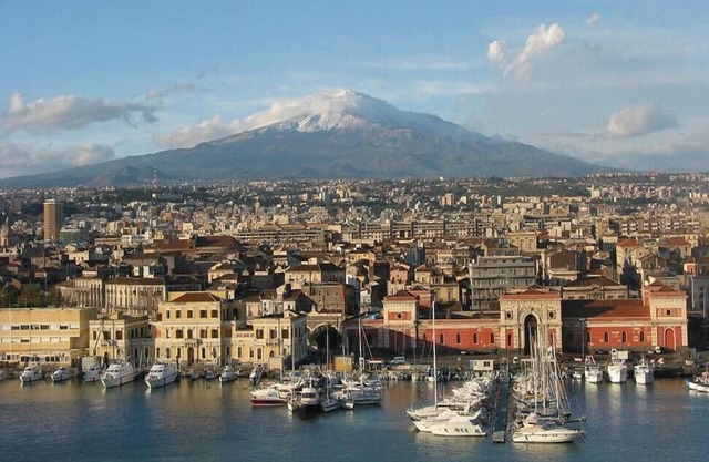 Villa Bonaccorso - Il Casale oasis of tranquility immersed in nature in the foothills of Mount Etna