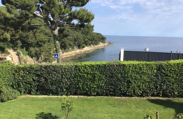 Villa by the sea in St Jean Cap Ferrat