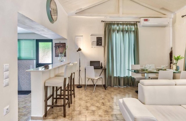 Villa Canella is situated in the beautiful and famous village Vasiliko
