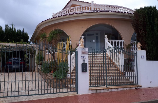 Villa "Casa ronda"