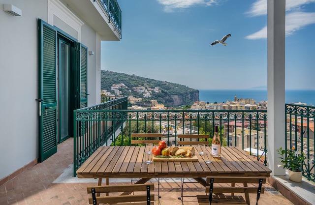 Villa Chiara - Sorrento Amalfi Cost, Vico Equense - sea view
