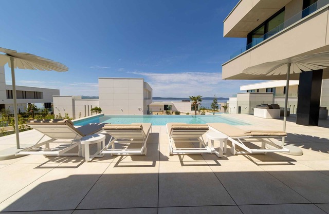 Villa Circolo Ottavo with Pool
