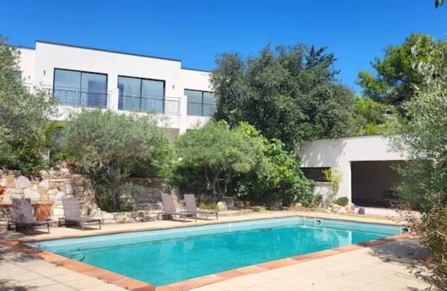 Villa Contemporaine Entre Oliviers et Garigues