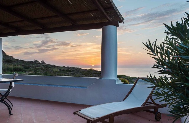 Villa del Falco - Panoramic house with garden and sunset view