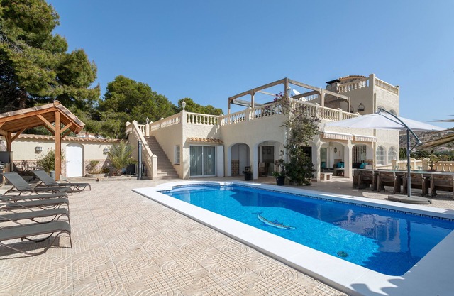 Villa 'Delfin' near Beach with Sea View, Pool, Garden, A/C & Wi-Fi