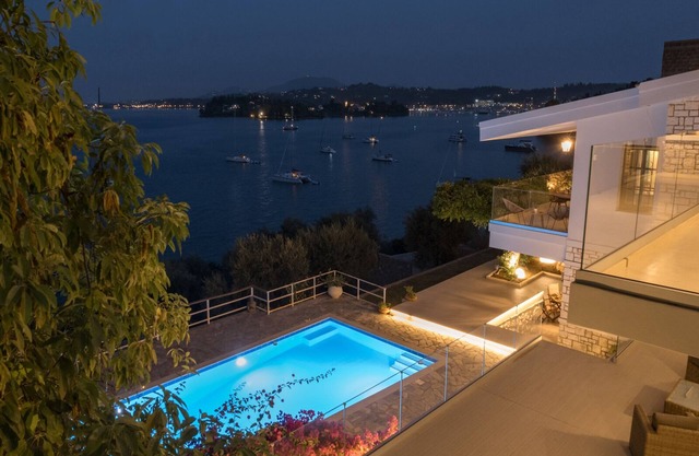 Villa Dell Amore - Private dock - Private Pool - Seafront
