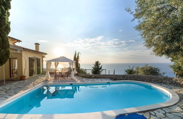 Villa Demos - Three Bedroom Villa, Sleeps 6