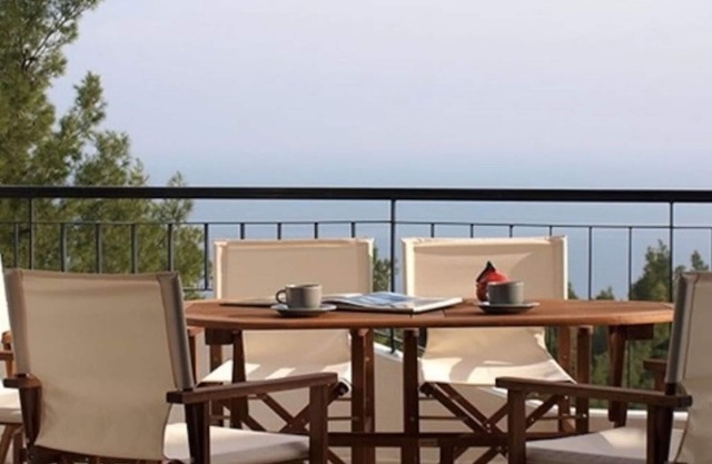 Villa (DHH) with stunning views of Mount Athos and the sea!