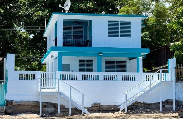Villa Direct Beach Access Joyuda Sleeps 12