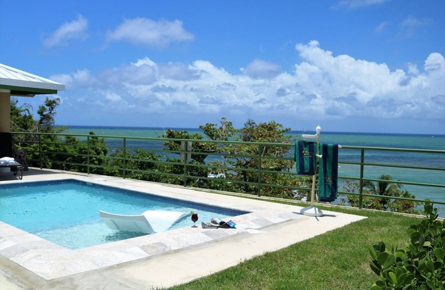 VILLA "DON PEPIN" OCEAN FRONT VILLA WITH OUTDOOR POOL!