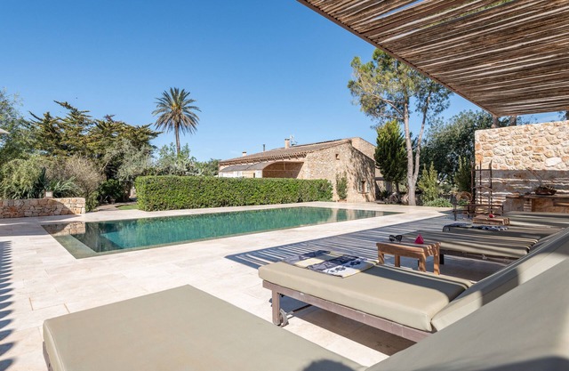 Villa 'Es Lledoner 3' with Mountain View, Shared Pool and Wi-Fi