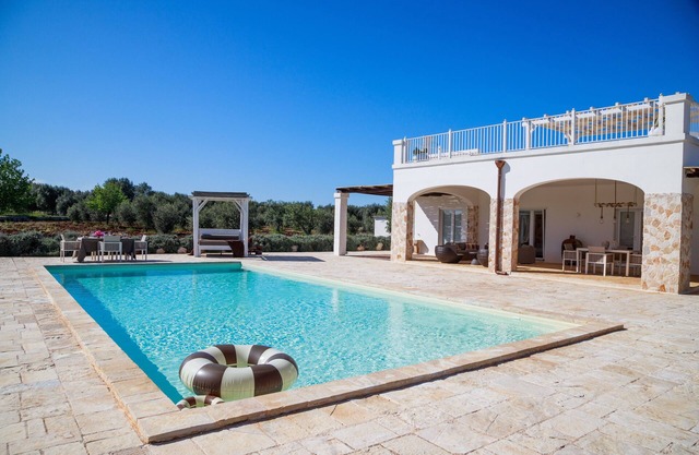 Villa Falgheri with pool - for 6 people